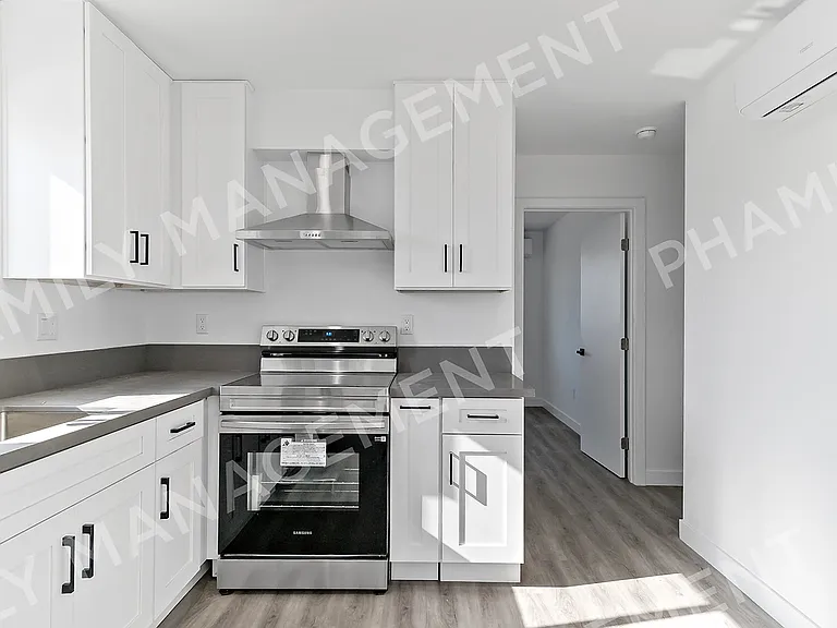 1617 S Walnut St #9 — Photo 3