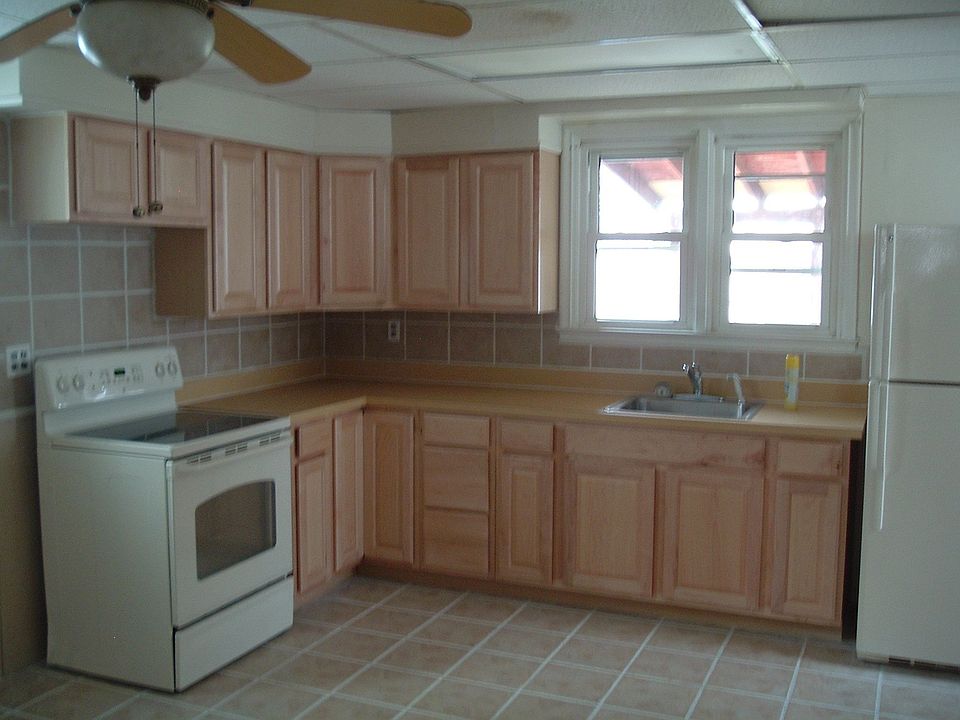 2nd image of 408 N Reading Ave