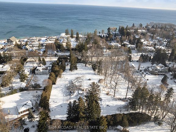 3rd image of 1475 Lakeshore Rd E