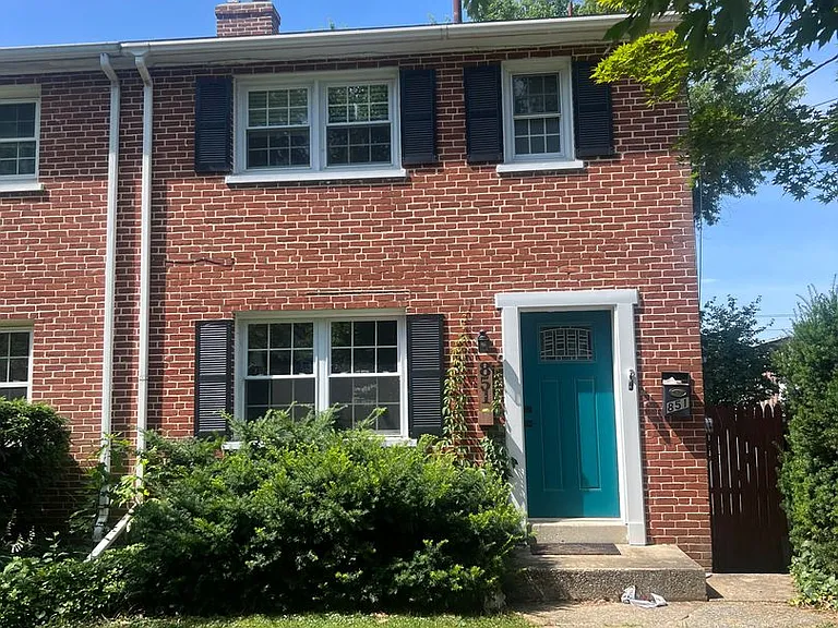 851 Fountain Ave — Photo 1