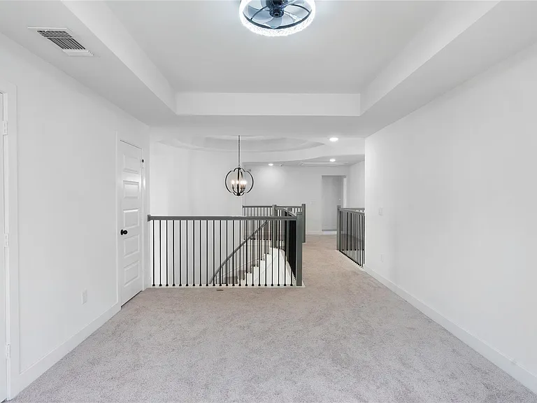 424 Hollister Dr — Photo 27