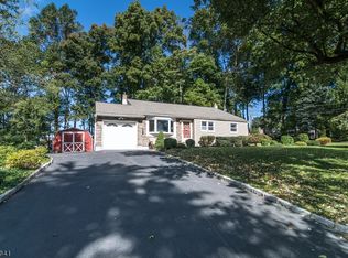 13 Lenape Way, Randolph, NJ 07869