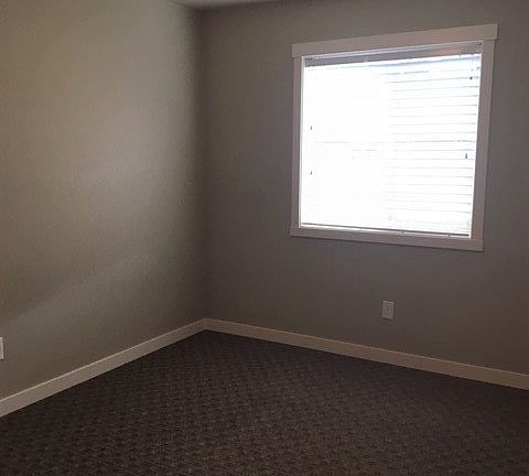 4th image of 8703 NE 37th St