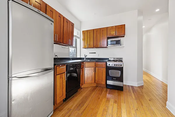 Rented by Dalan Rentals | media 11