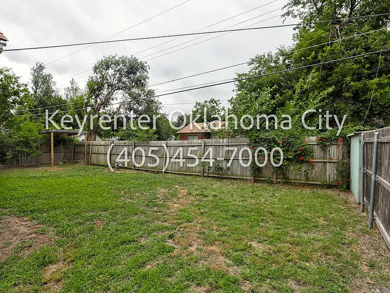 1622 W Britton Rd — Photo 39
