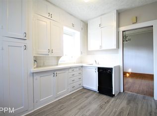 5707 Marcy St, Omaha, NE 68106