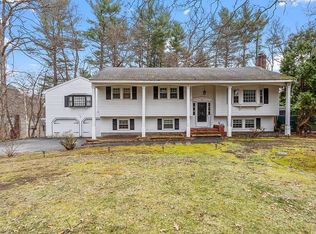 39 Cardigan Rd, Tewksbury, MA 01876