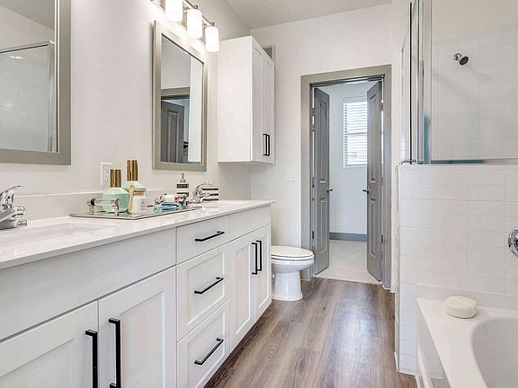 4th image of 4175 McEwen Rd