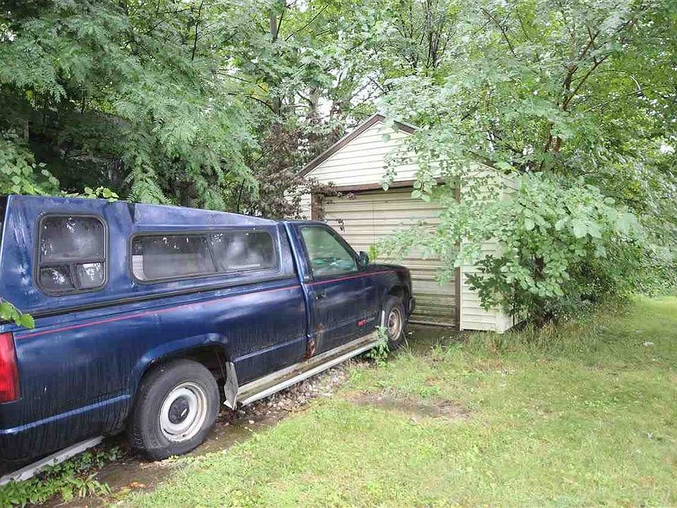 2nd image of 3708 Carroll St