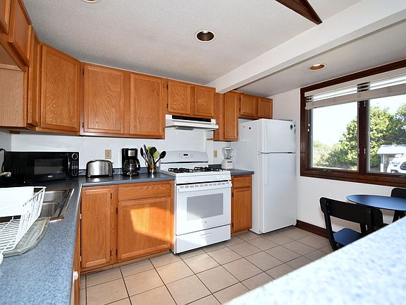 4th image of 1499 Ocean Rd #1