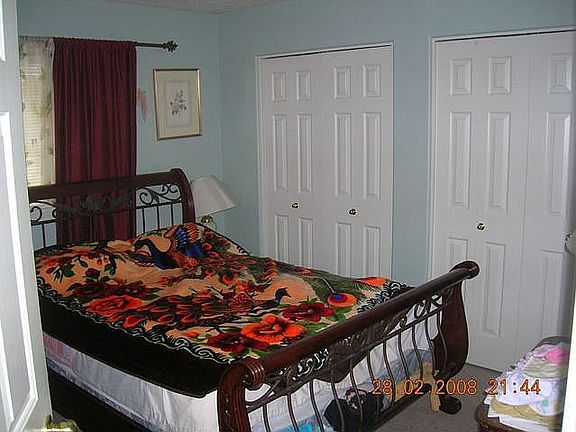 Master bedroom, east looking
