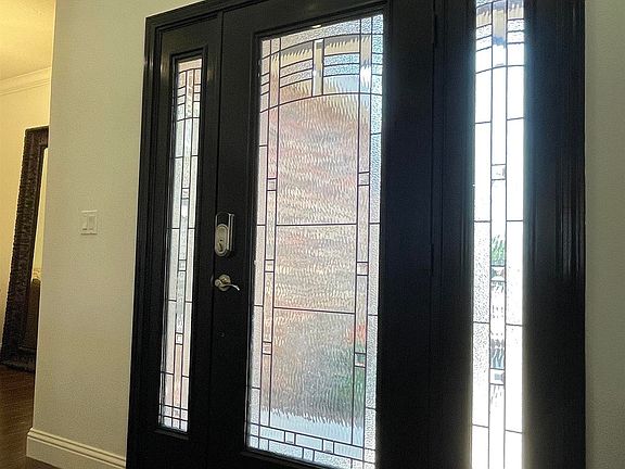 5th image of 100 Almond Tree Ln