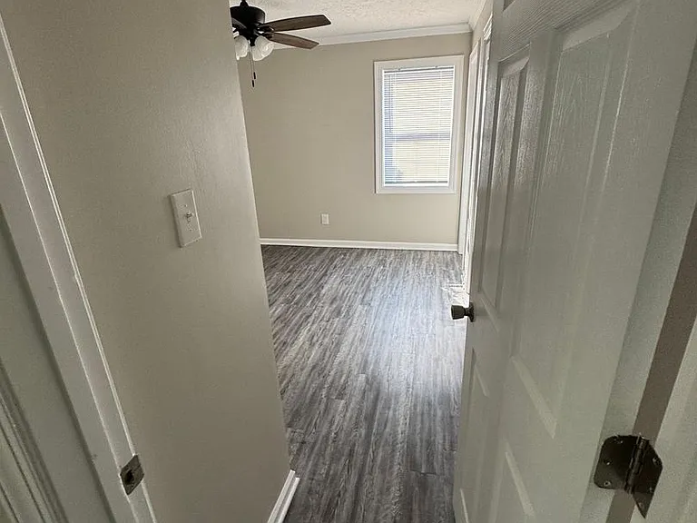 207 New Petersburg Dr — Photo 6
