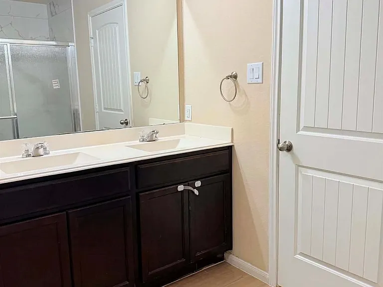 9315 Claystone Ln — Photo 14