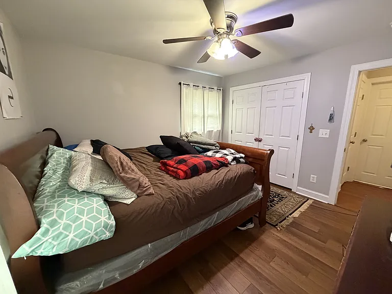 3710 Robinson St — Photo 20