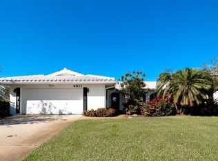 4811 Palmetto Point Dr, Palmetto, FL 34221