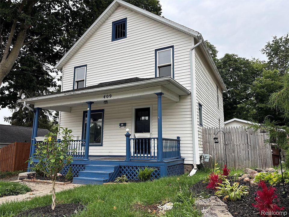 1st image of 409 King St