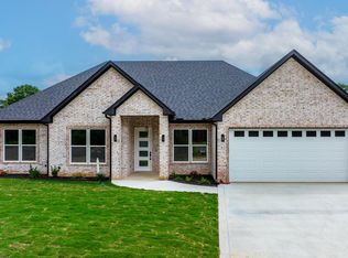 1012 Windy Ridge Dr, Longview, TX 75604