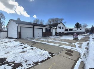 2304 Sierra Rd, Rock Springs, WY 82901