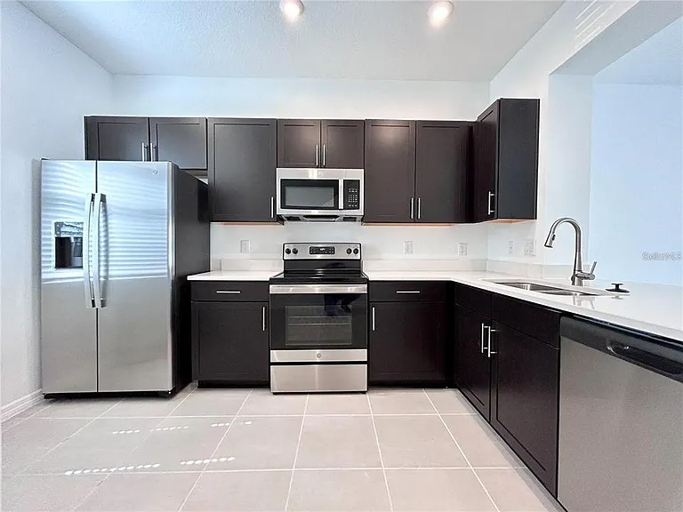 6248 Fairmont Ln — Photo 3