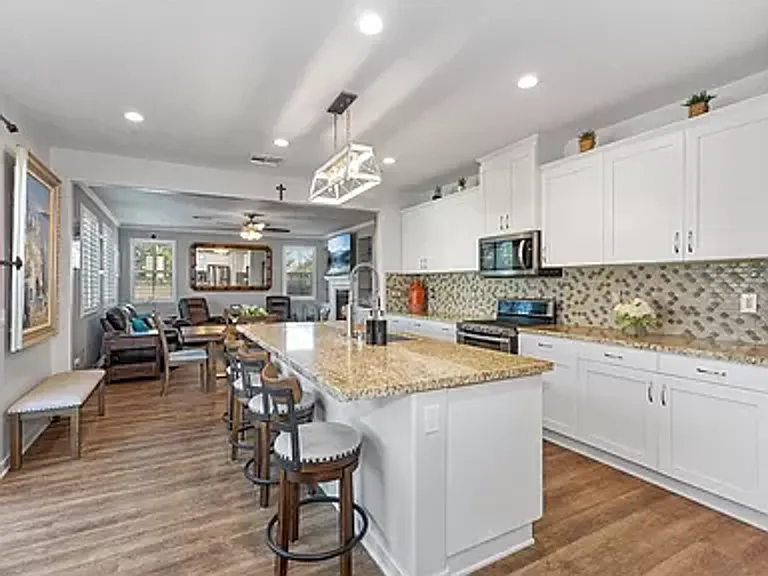 4260 Calle Del Vis — Photo 8
