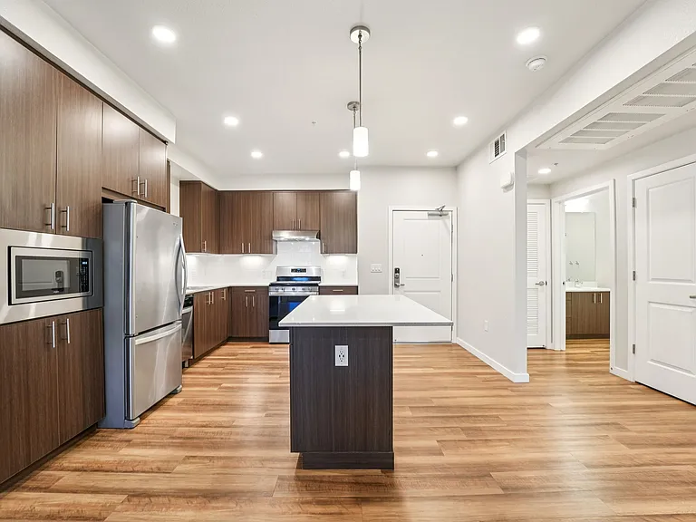Santana Terrace — Photo 23