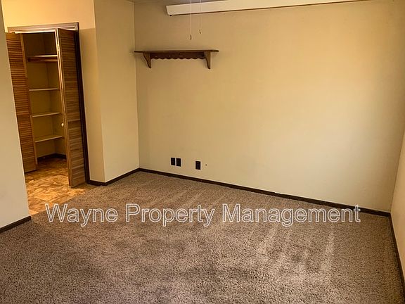 2nd image of 1219 E 2nd St APT 9