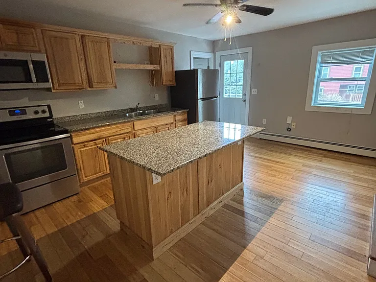 209 Stevens Ave #2 — Photo 2