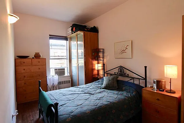 Rented by Irving Properties of New York, LLC | media 23