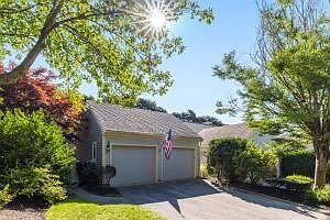 24 W Woods Cir #24