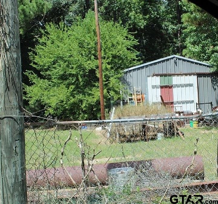 2nd image of 15622 Highway 135 N