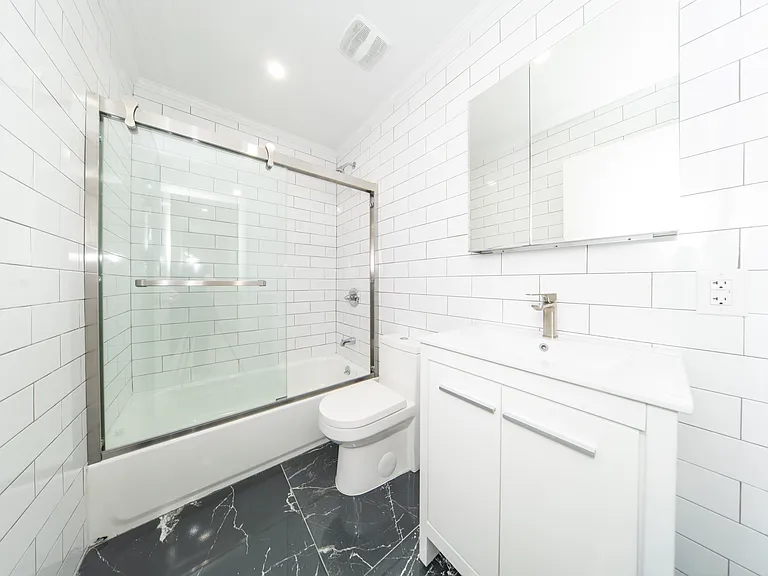 703 9th Ave #4D — Photo 9