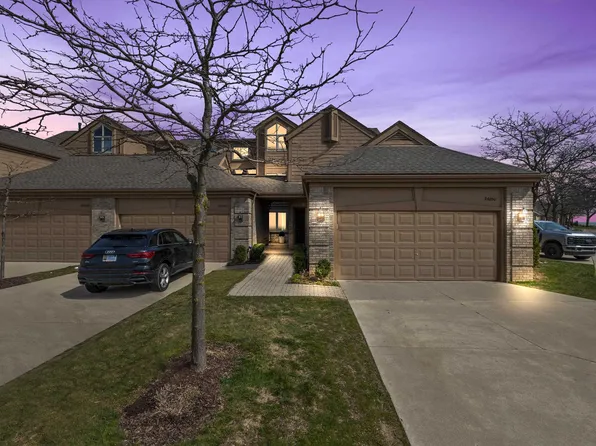 26050 Harbour Pointe Dr #36, Harrison Township, MI 48045