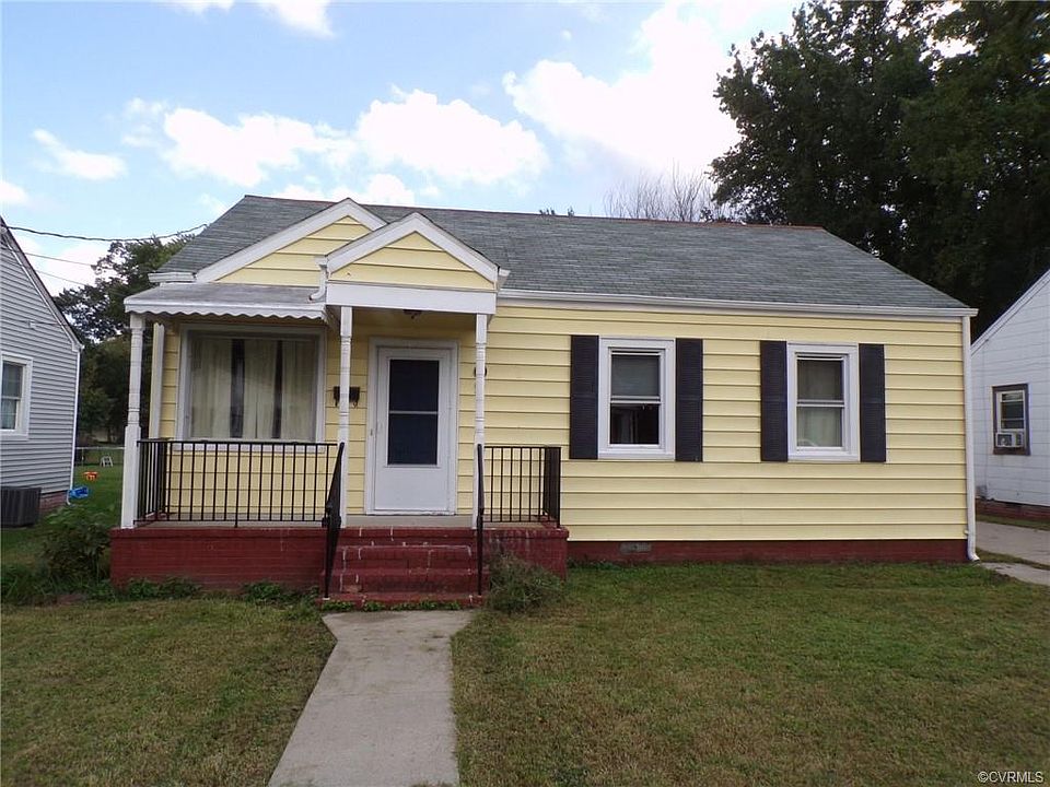 1st image of 109 S Cedar Ave