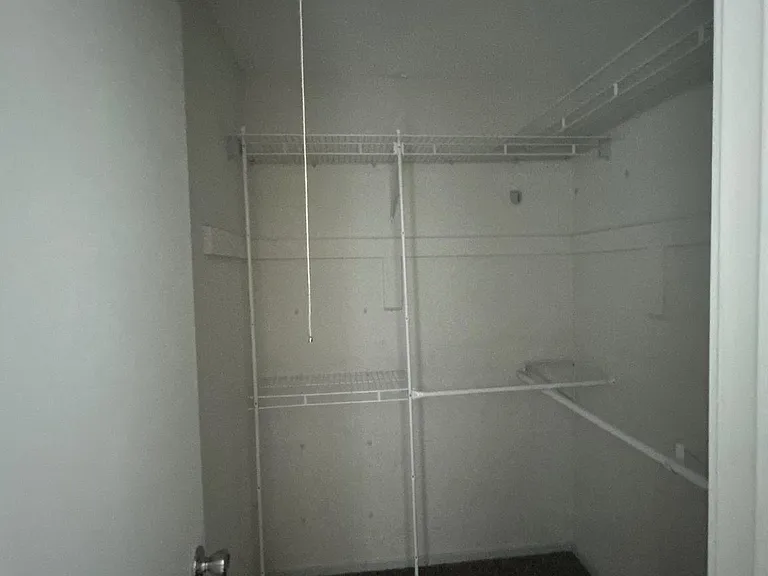 7804 Harrowgate Cir #D — Photo 27