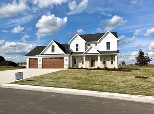 5124 N Cobble Creek Dr, Appleton, WI 54913