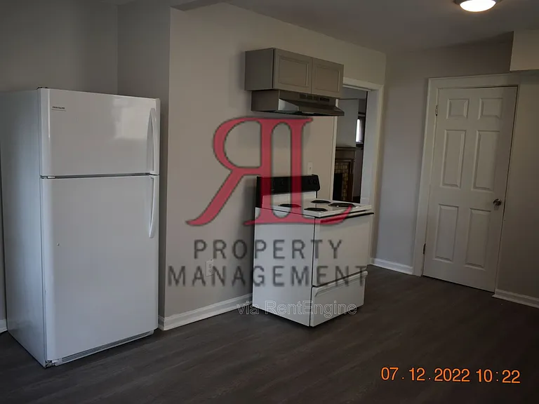 765 E Deshler Ave — Photo 13