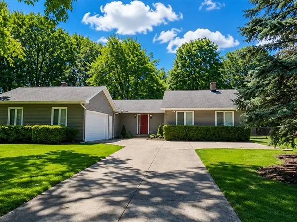 5220 Park Side Trl, Solon, OH 44139
