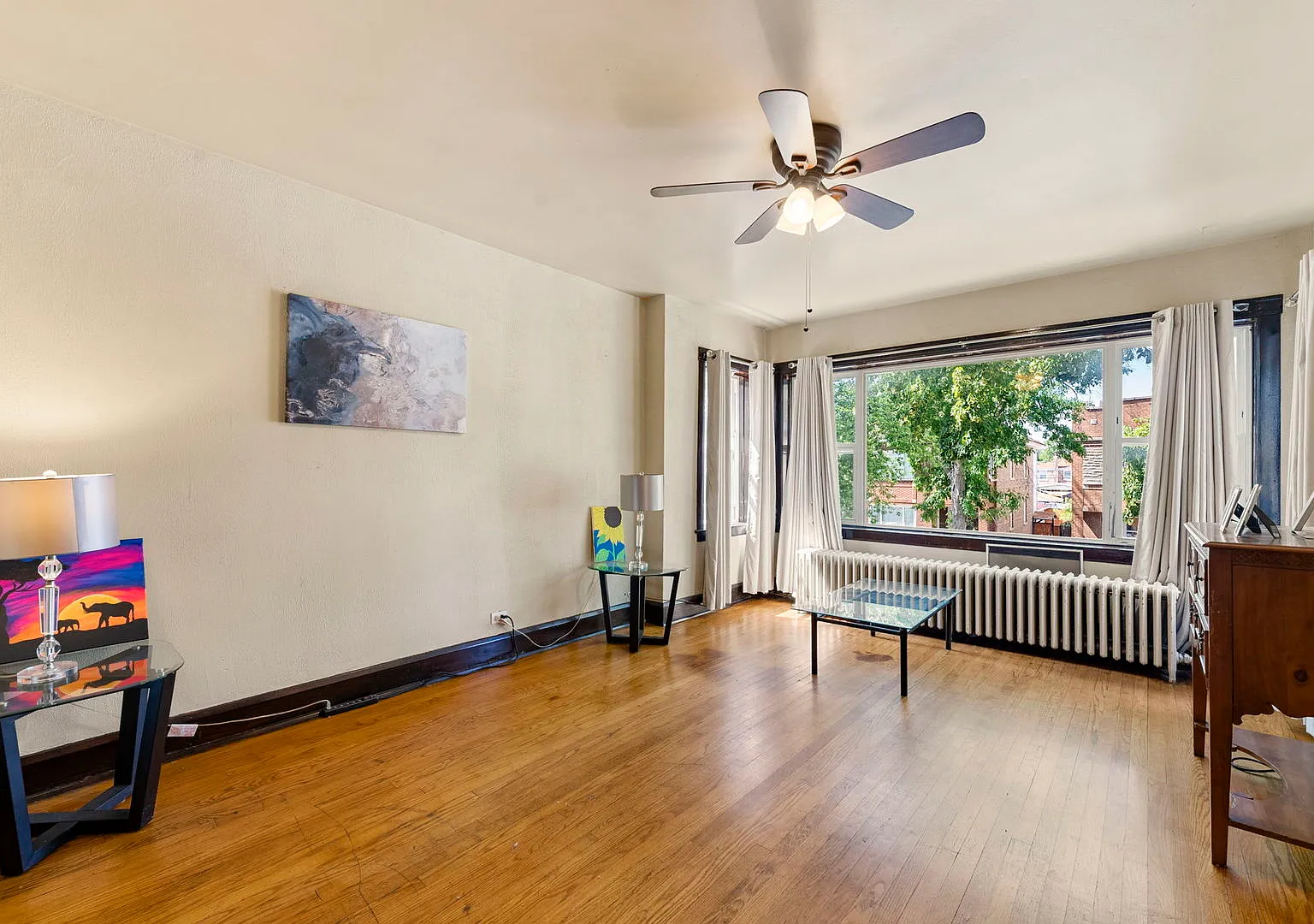 2 bed, 942 sqft, $1,850 — Photo 3