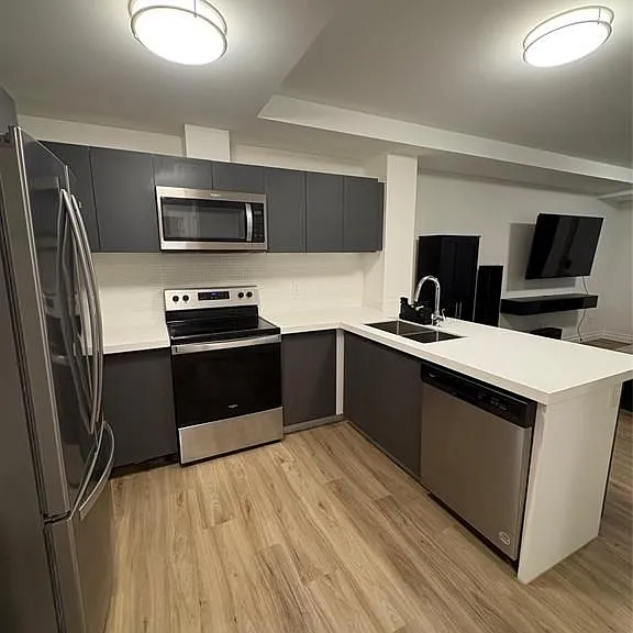 3290 Stella Cres #101 — Photo 2