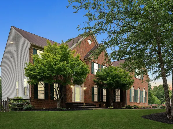 76 High Ridge Dr, Stafford, VA 22554