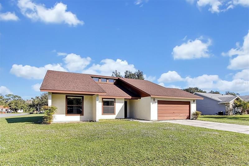 1st image of 905 Mendoza Ln