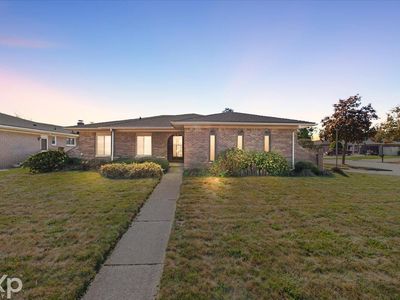 3600 Brandi Dr, Sterling Heights, MI, 48310