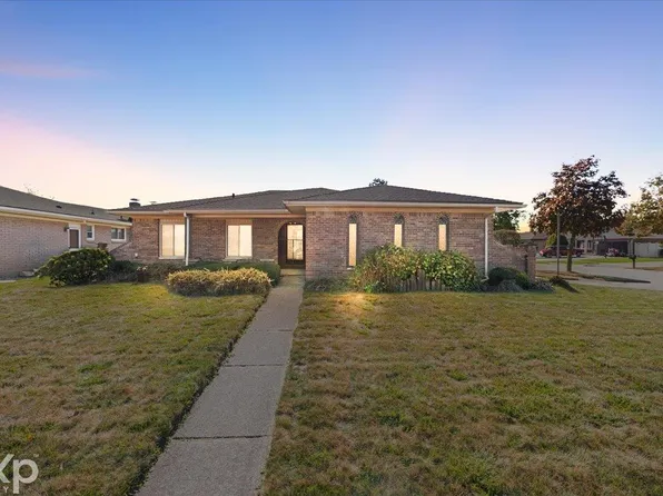 3600 Brandi Dr, Sterling Heights, MI 48310