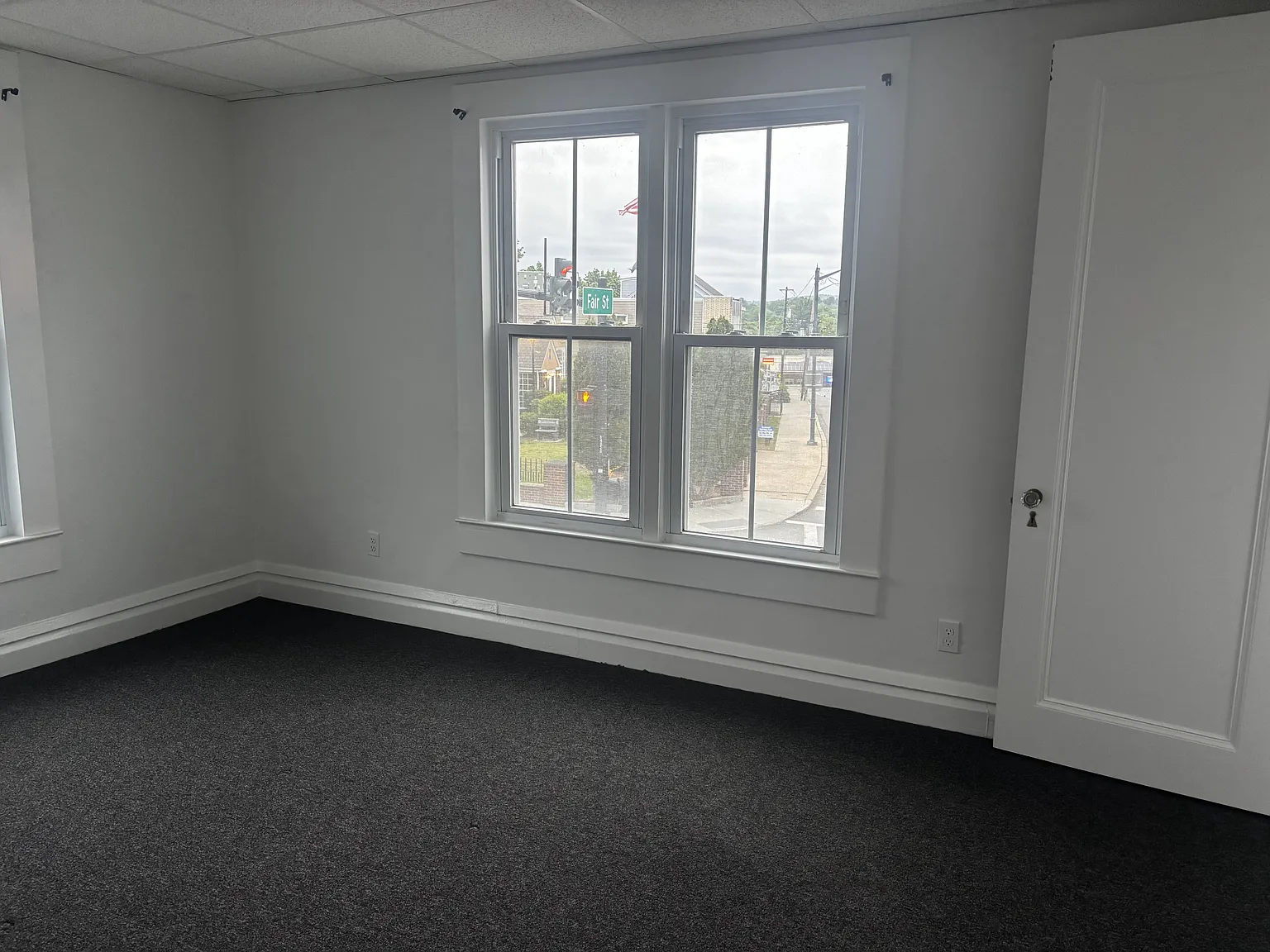 2 bed, 1000 sqft, $2,450 — Photo 4