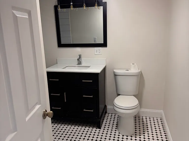 26 Julian St #B — Photo 4