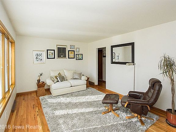 2nd image of 1106 E Ashland Ave