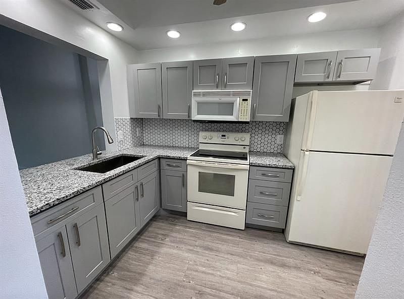 1st image of 2339 SW 15th St APT 18