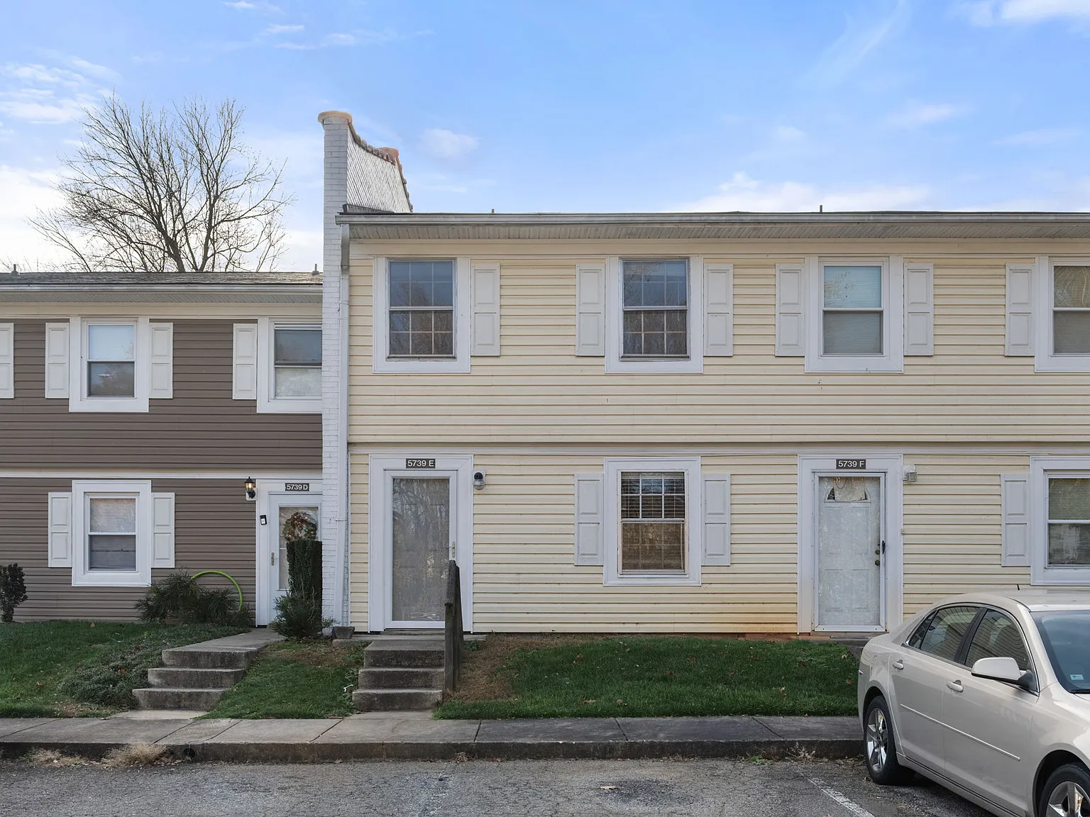 2 bed, 2.5 bath, 1078 sqft, $1,275 — Photo 1