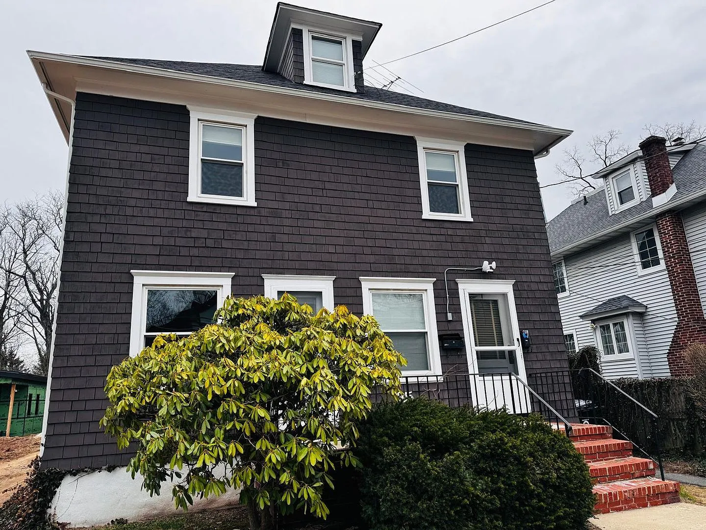 3335LL — Photo 2